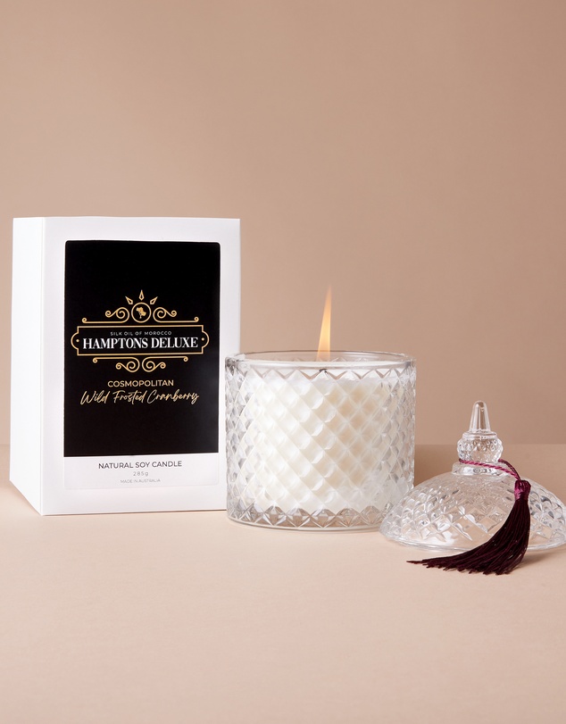 Silk Oil of Morocco - Hamptons Deluxe Natural Soy Candle - Cosmopolitan