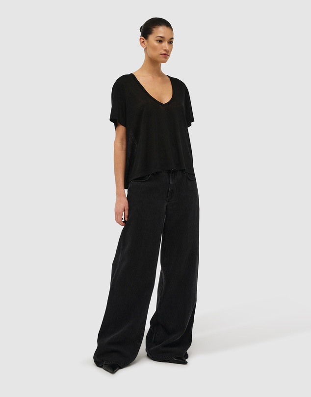 Neuw - Girlfriend Deep V Tee