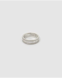 Izoa - Hallie Ring