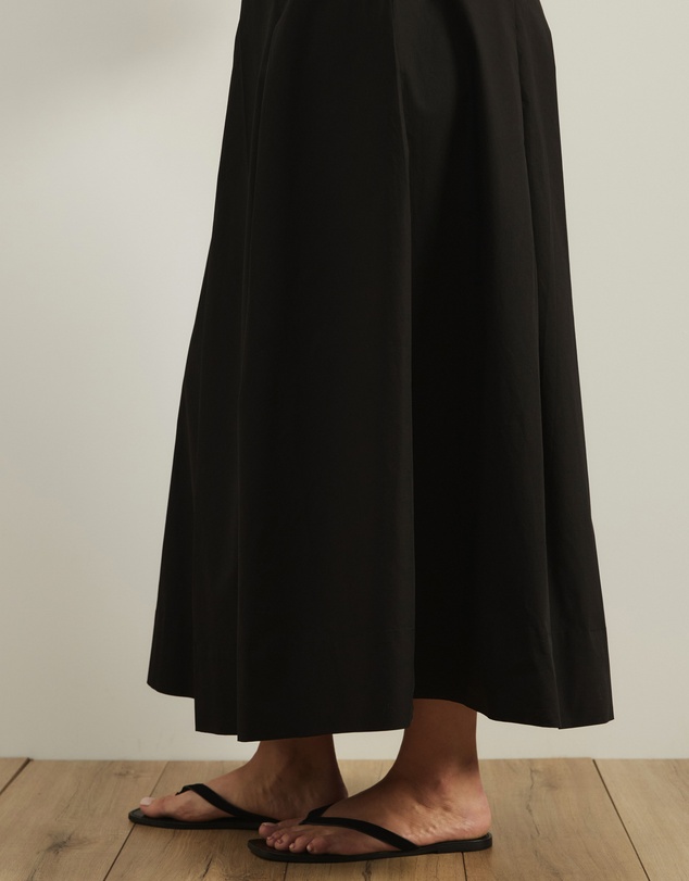 Atmos&Here Curvy - Maren Cotton Pleated Maxi Skirt