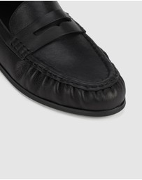 Rollie - Hudson Moccasin Flat