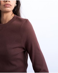 TOPSHOP - Rib Long Sleeve Curved Hem Top