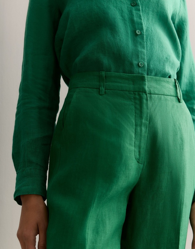 Trenery - Linen Twill Tapered Leg Trouser in Evergreen
