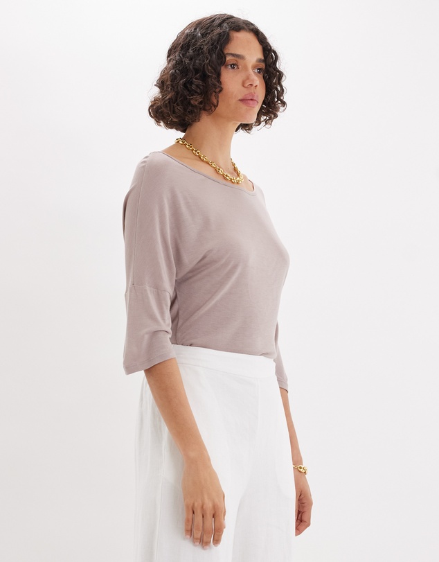Amelius - Ottavia Three Quarter Batwing Tee