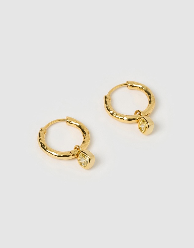 Izoa - Alwyn Huggie Earrings