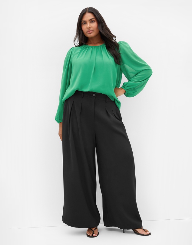 City Chic - Plus size Kelly Sheer Sleeve Top - kelly green