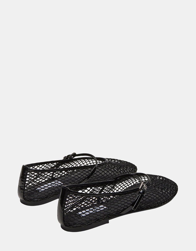 Steve Madden - Mags Black Flats