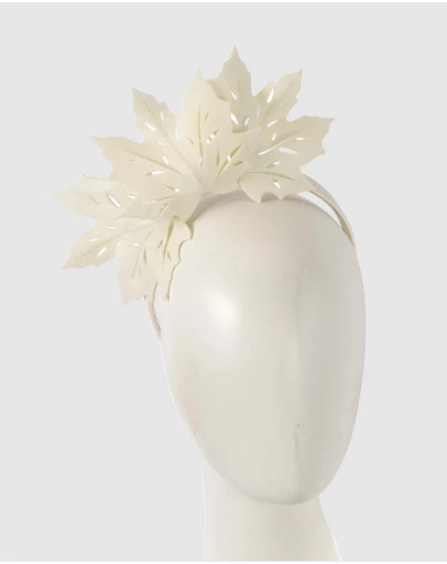 Max Alexander - Laser-Cut Cream Winter Racing Fascinator