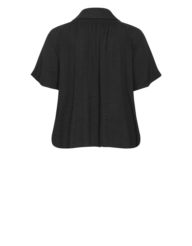 City Chic - Plus size Poolside Short Sleeve Shirt - black