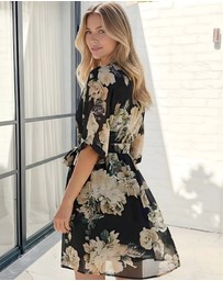 Esther & Co - Laureana Dress - Midnight Blooms