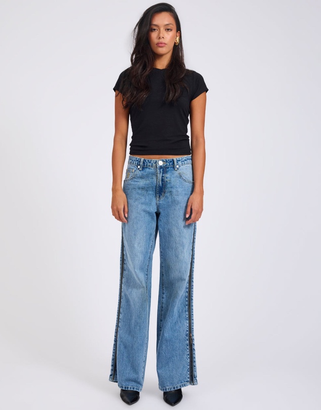 ONE TEASPOON - Low Riders Low Waist Wide Leg Zipped Denim Jeans - Pretty Blue