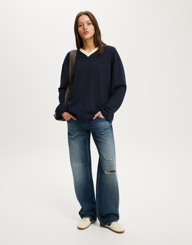 Cotton On - Boxy V Neck Long Sleeve Top