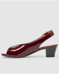 Wide Steps - Hilda