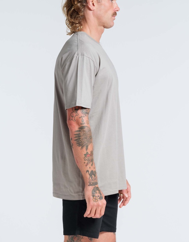 Vacancy Co - Life on the Rocks Tee
