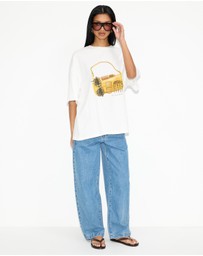 Dazie - Girl Essentials Oversized Graphic Tee