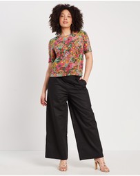The Social Outfit - Silk Tee - Fairfield Bloom