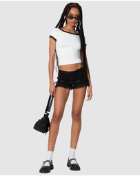 EDIKTED - Low Back Contrast T Shirt