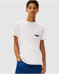 Tommy Jeans - Back Logo Slim Crew Neck T-Shirt