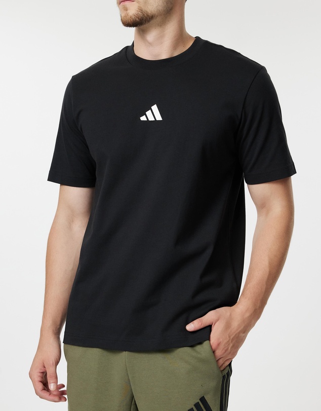 adidas Sportswear - Essentials Small Logo Single Jersey Tee