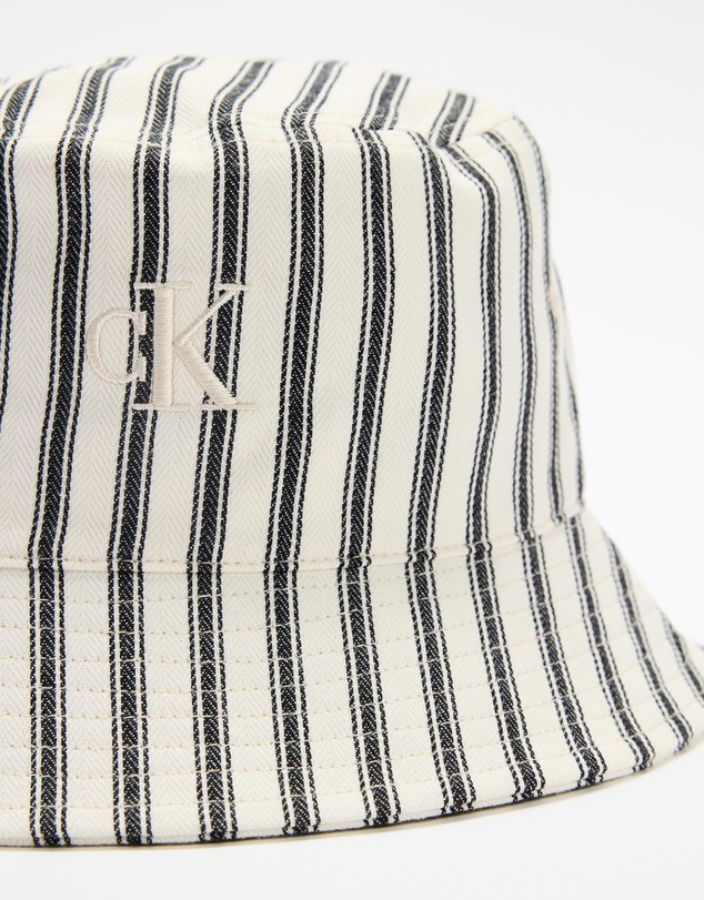 Calvin Klein - Non Logo Allover Print Bucket