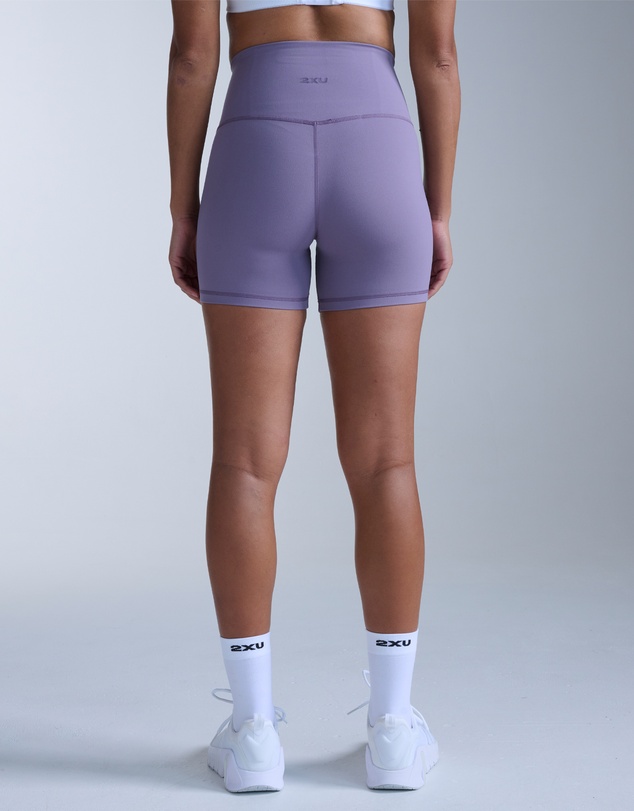 2XU - Fluid Hi-Rise 5 Inch Shorts