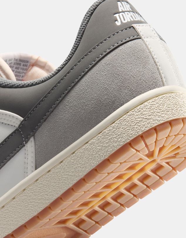 Nike - Air Jordan Skyline Low LE - Men's
