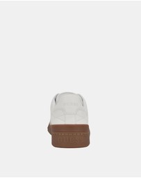GUESS - Iquilt Low-Top Sneaker
