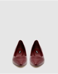 Nine West - Speakup