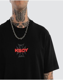 Kiss Chacey - Pendulum Relaxed Tee