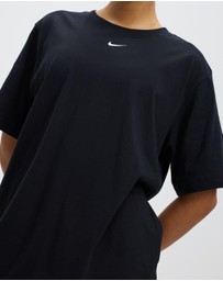 Nike - Sportswear Woman's Essential T-Shirt