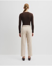 Country Road - Crop Curve Jean