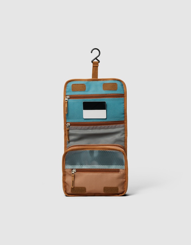 Crywolf - HANGING TOILETRY BAG Moss Colourblock