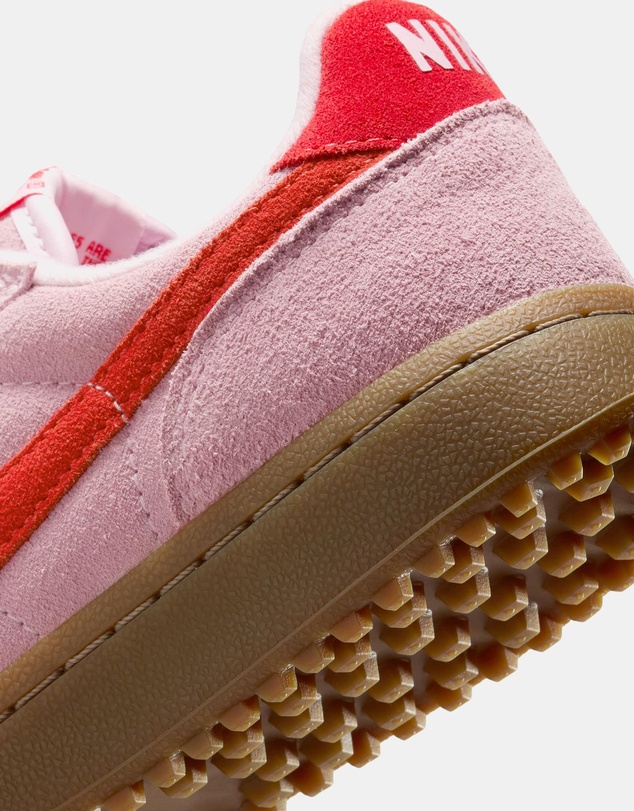 Nike - Field General - Women's