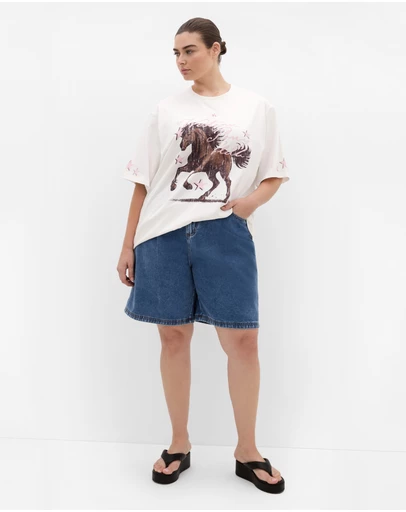 City Chic - Plus size Pony Club Tee - white