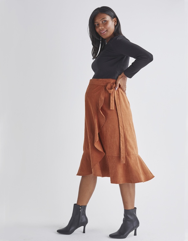 Angel Maternity - Celia Maternity Long Sleeve Cotton Crop Tee - Black