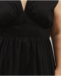 Atmos&Here Curvy - Zara Waisted Midi Dress