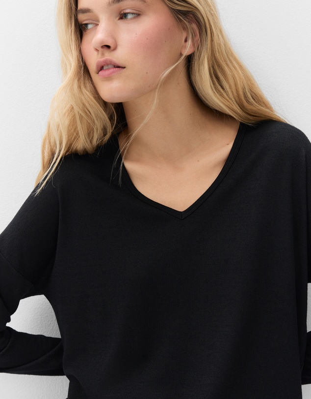 UNISON - Soft V Neck Long Sleeve Tee