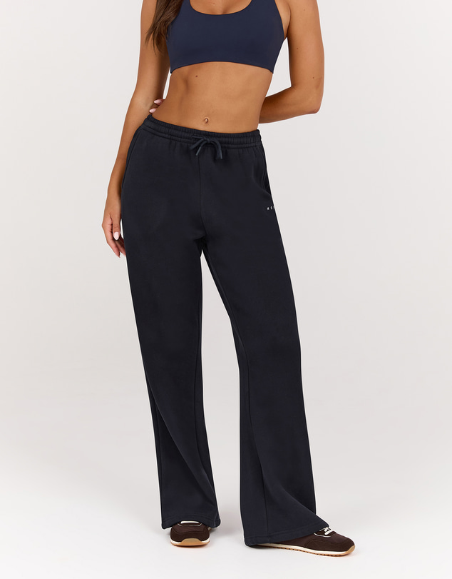 Muscle Republic - Classic Wide Leg Sweatpant