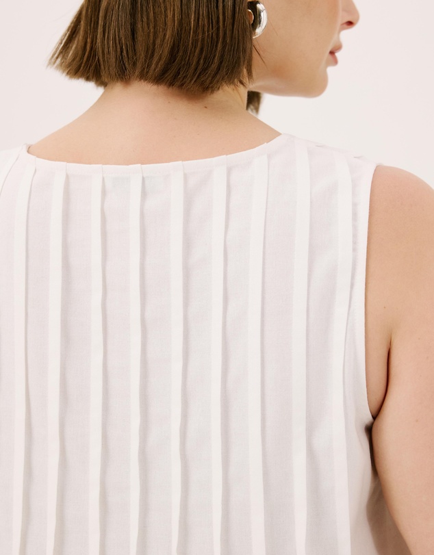 Atmos&Here Curvy - Rhea Linen Blend Pintuck Sleeveless Top