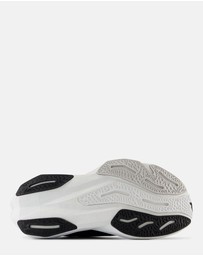 New Balance - FuelCell Rebel v4 - Women's