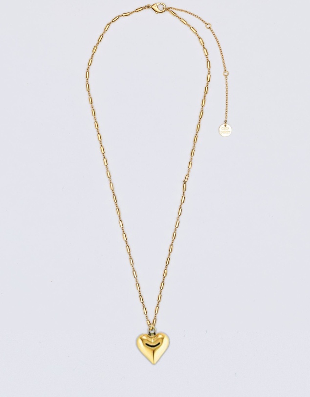 Carly Paiker - Amore Bar Chain Pendant