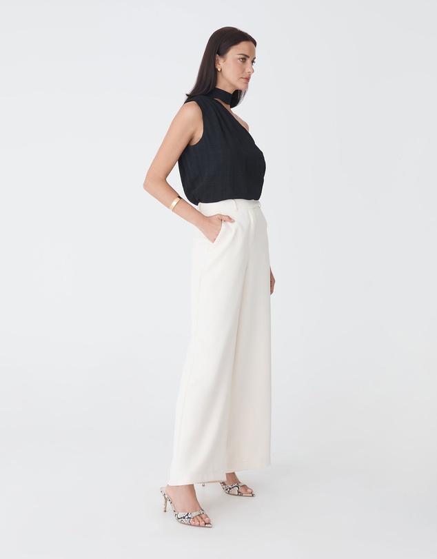 Forcast - Ashlyn One Shoulder Top