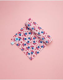 itti bitti - Travel Blanket - Hanako with Fuschia