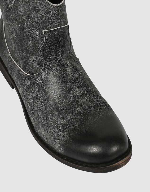 S by Sempre Di - Windy Ankle Boots