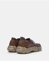 Camper - Trainers Roku