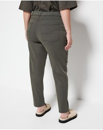 Commonry - The Soft Stretch Casual Pant