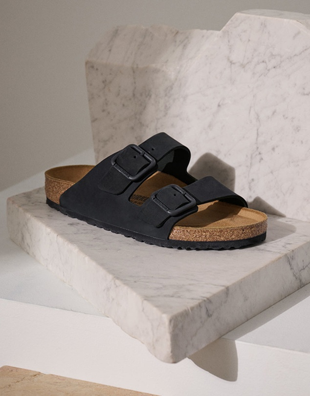 Birkenstock - Arizona Wire Buckle Nubuck Leather Regular - Unisex