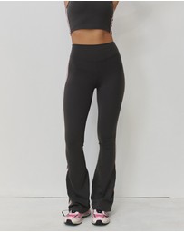 Pinky & Kamal - Vibration Flare Tights