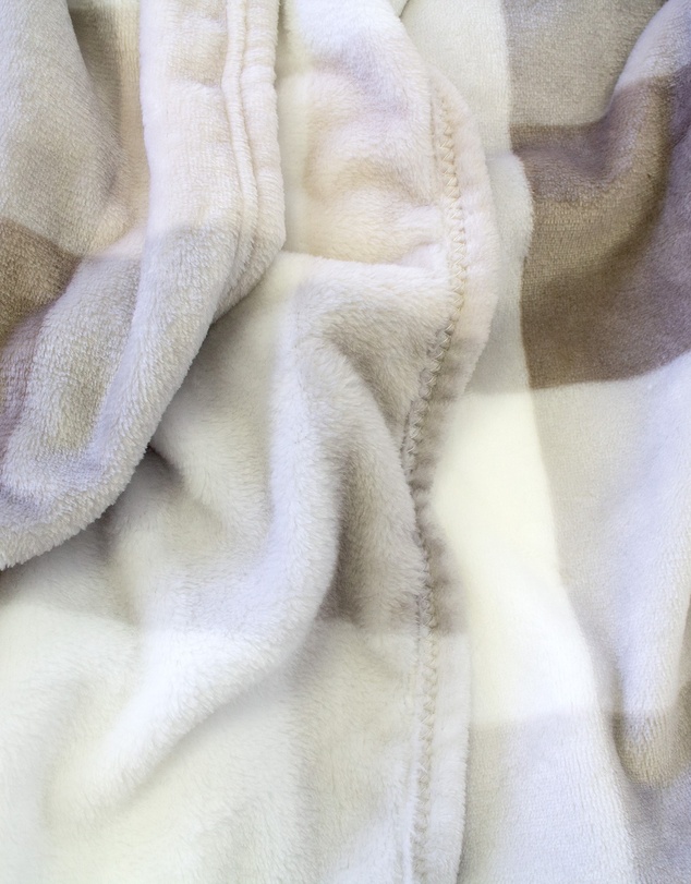 Bambury - Charlie Checkered Ultraplush Robe