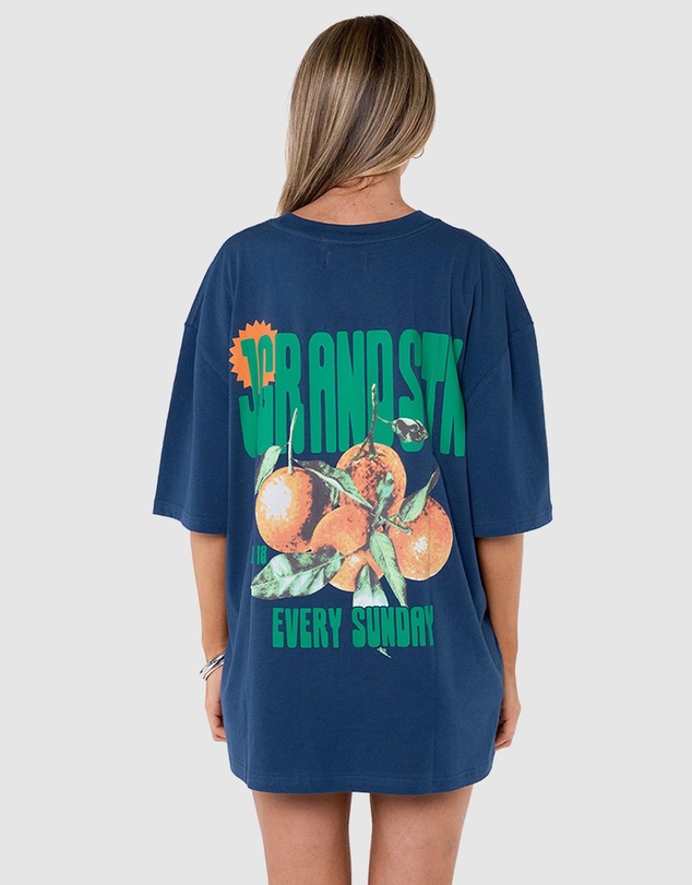 JGR & STN - Sundays Oversized T-Shirt - ICONIC EXCLUSIVE